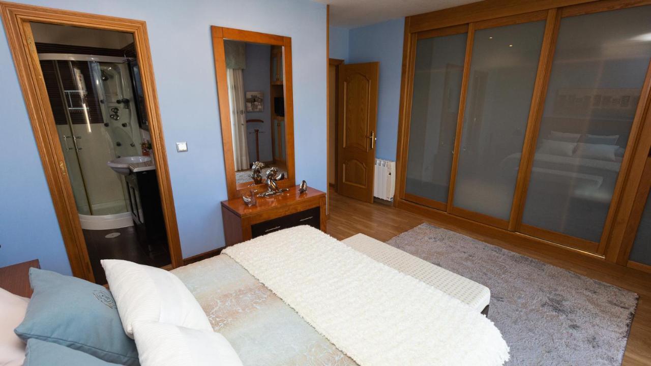 Hospedium Galitrips Vila Maruja Corme Екстер'єр фото